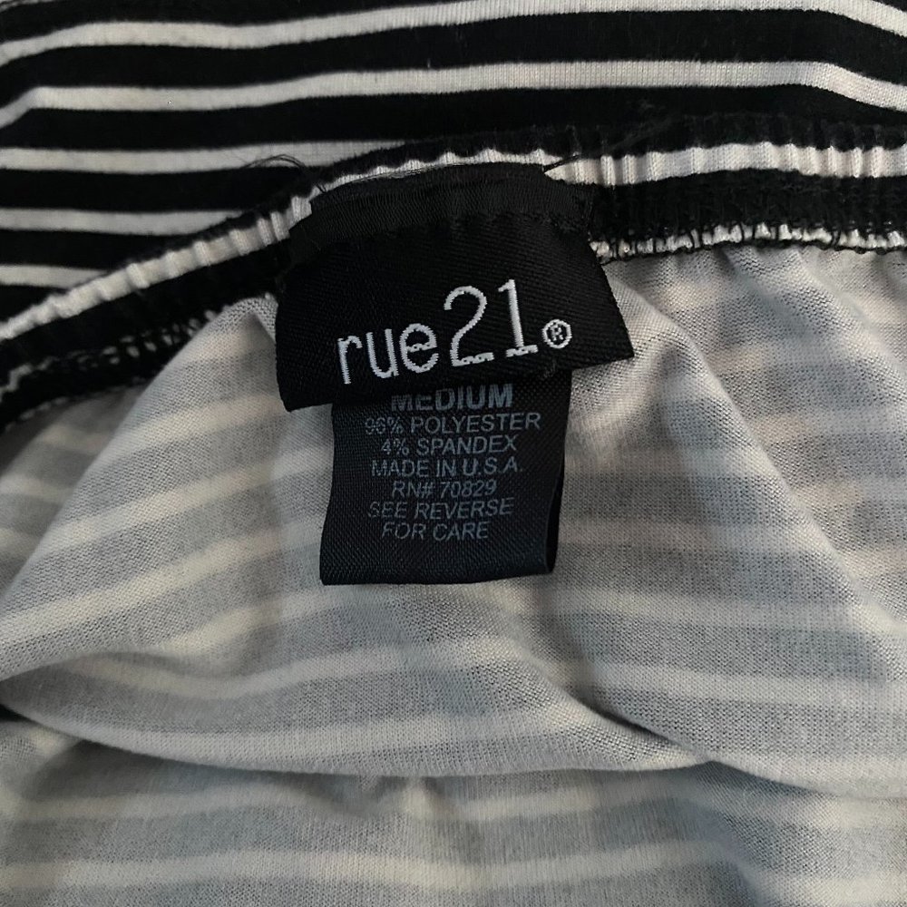 RUE21‎ Tube Top - Picture 5 of 7